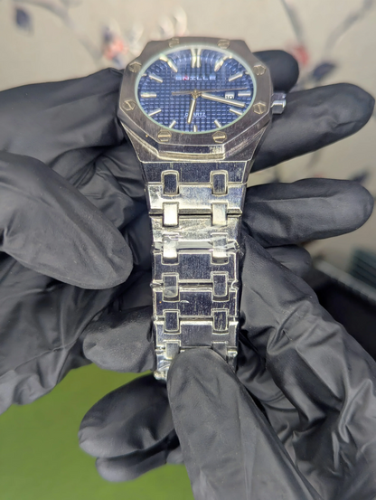 Men Business Watch